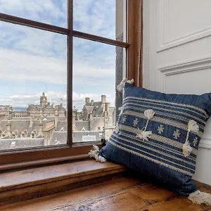 Stunning Panoramic Views: Heart Of The Royal Mile , EDI Großbritannien